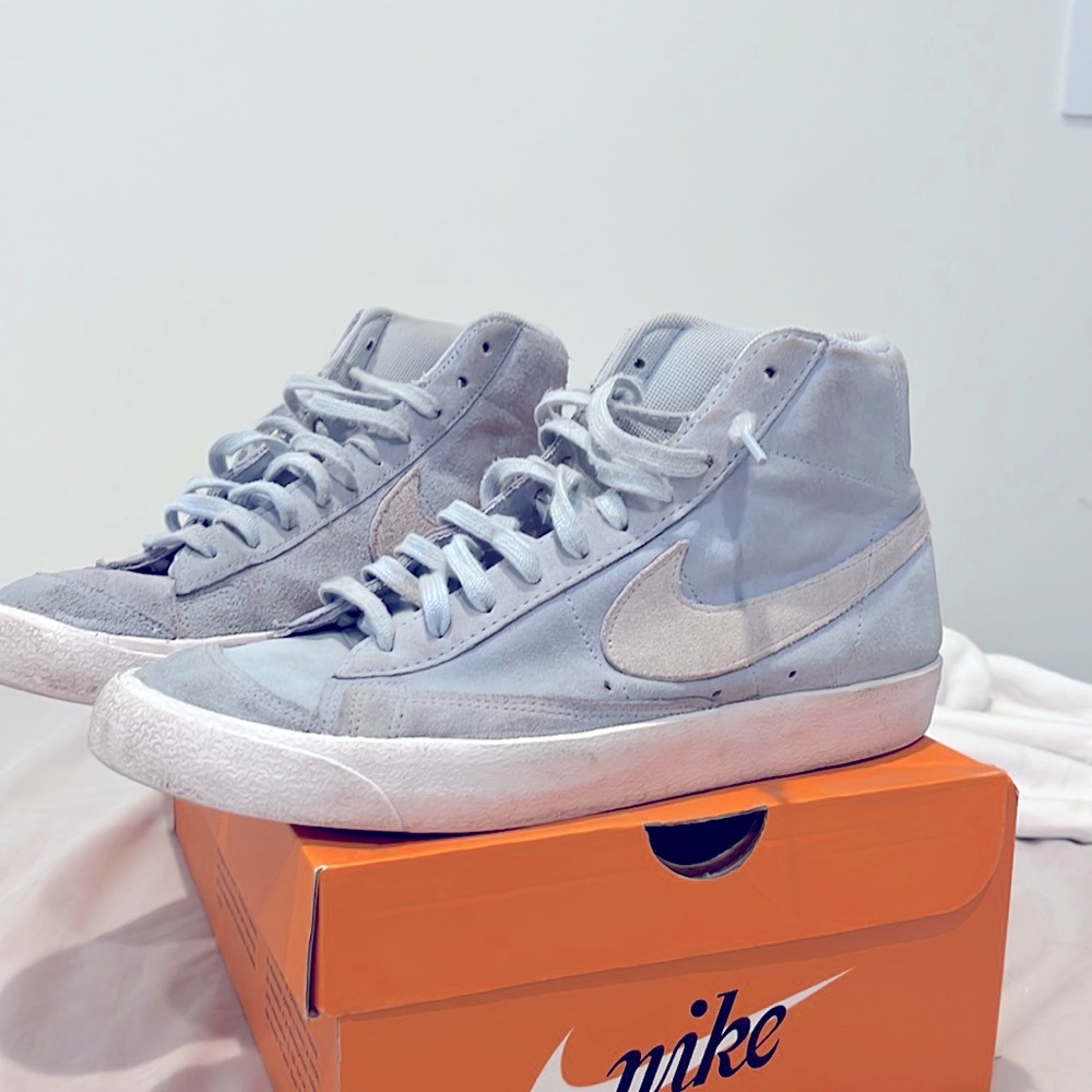 Lightly used baby blue blazers comes w/ box